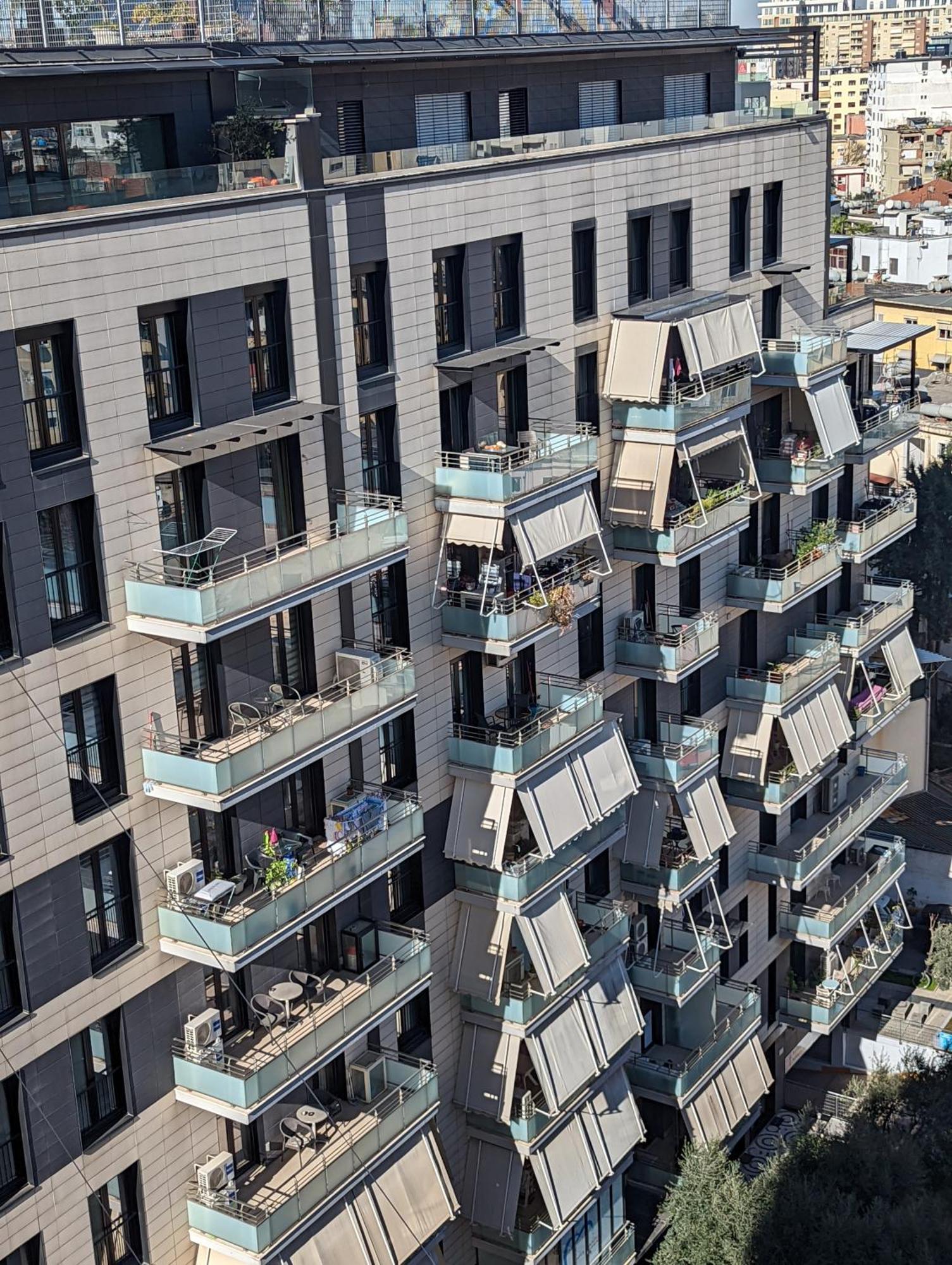 Апартаменты Spiranca Downtown Comfort Тирана Экстерьер фото