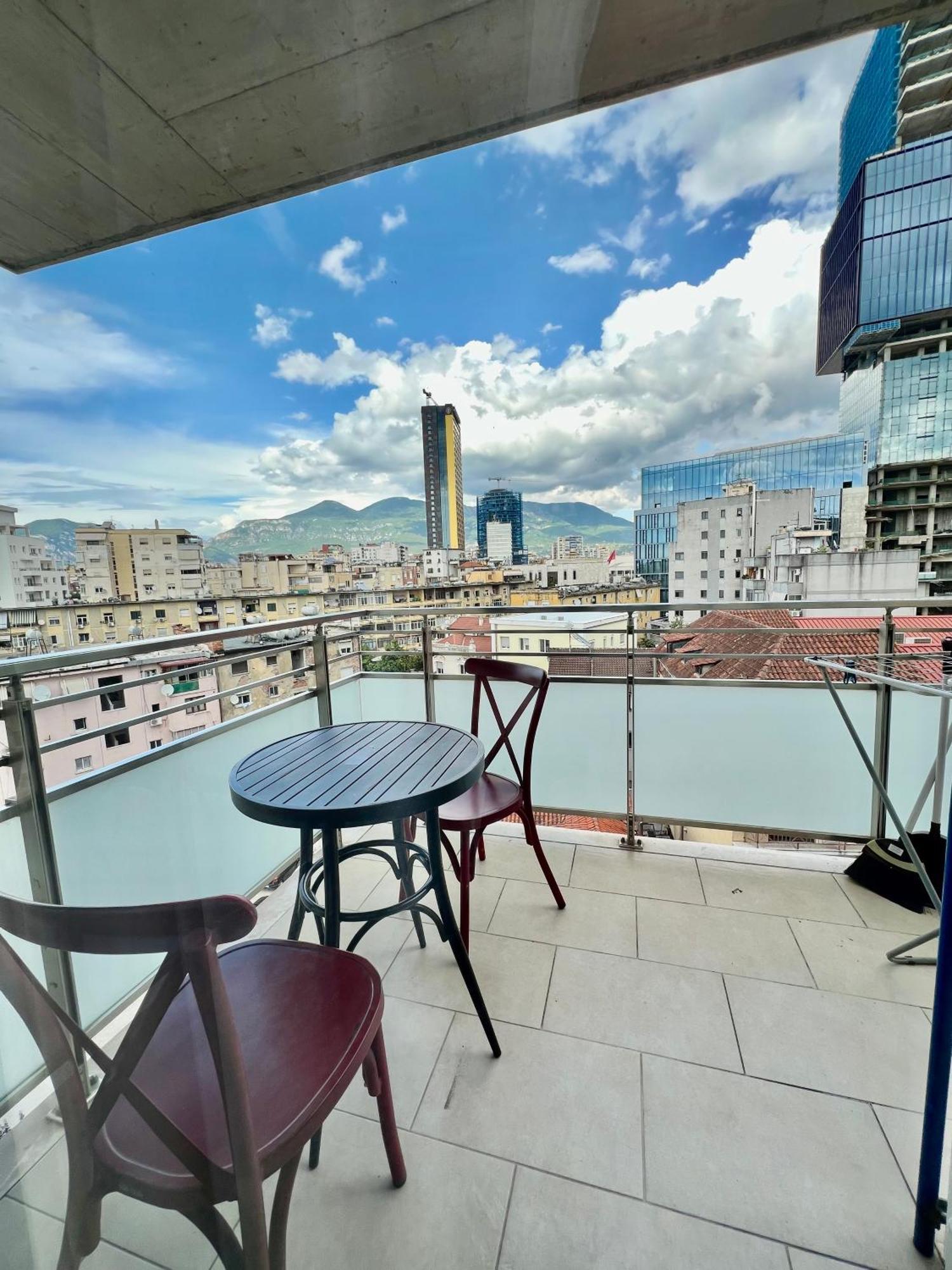 Апартаменты Spiranca Downtown Comfort Тирана Экстерьер фото